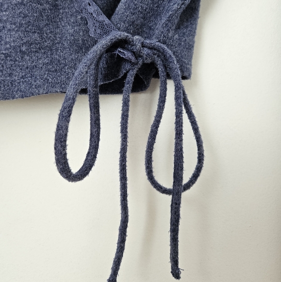 Forever 21 | Lace Trim Soft Long Sleeve Wrap Shirt | Size Small - Picture 5 of 12